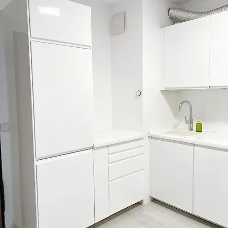 Apartmán Bliska Wola, Apartament 3 Pokoje Z 40m2 Ogrodkiem Varšava