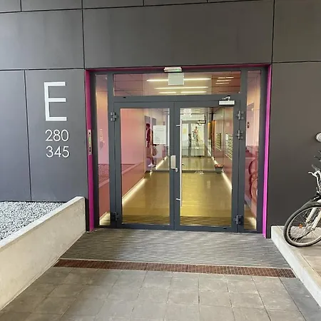 Appartamento Bliska Wola, Apartament 3 Pokoje Z 40m2 Ogrodkiem *
