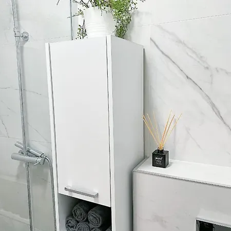 Appartamento Bliska Wola, Apartament 3 Pokoje Z 40m2 Ogrodkiem